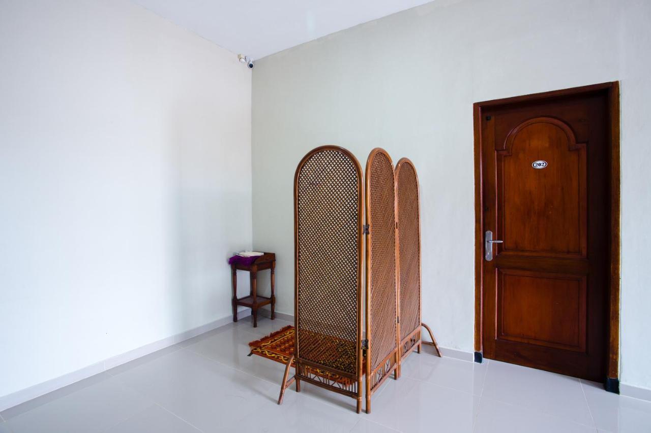 Safara Guesthouse Syariah Semarang Exterior foto